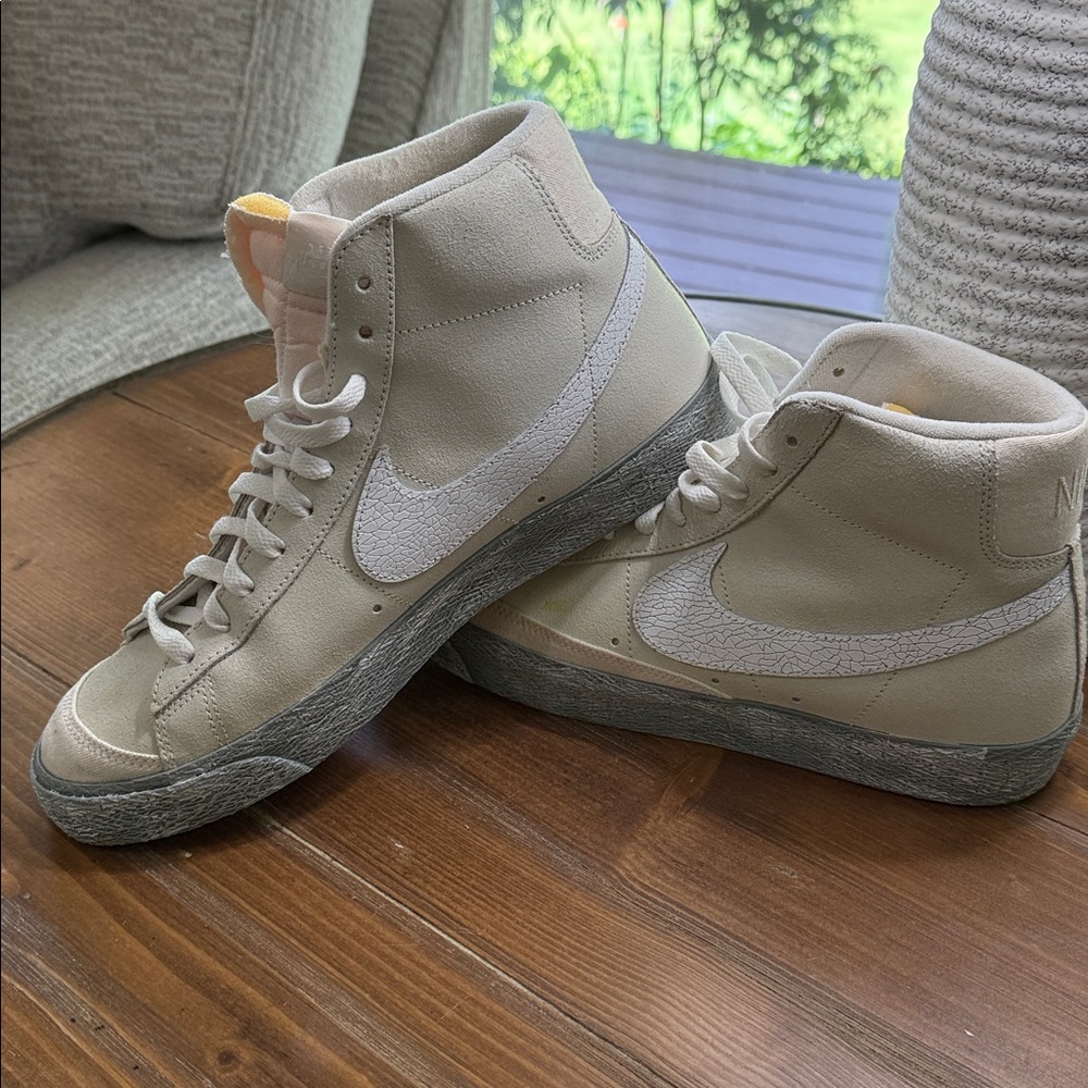 Nike Blazer Mid 77 Vintage Sail Cream Crackle Swoosh High Top Sneakers Mens 10.5